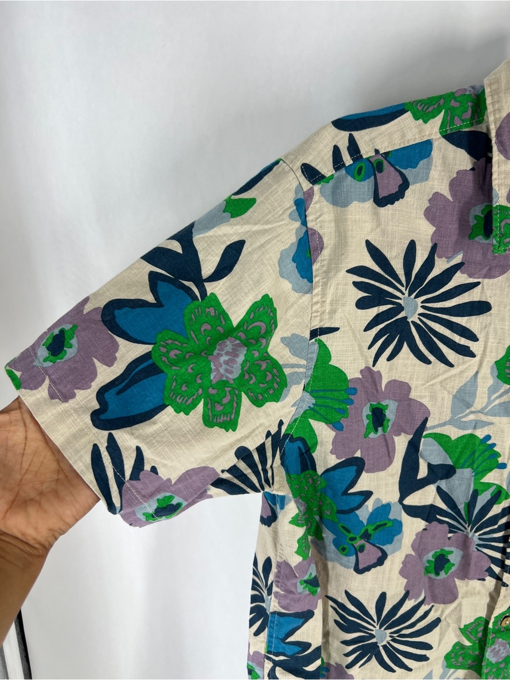 Roark Men’s Floral Button Up Shirt Size M Organic Cotton Linen - Picture 4 of 13